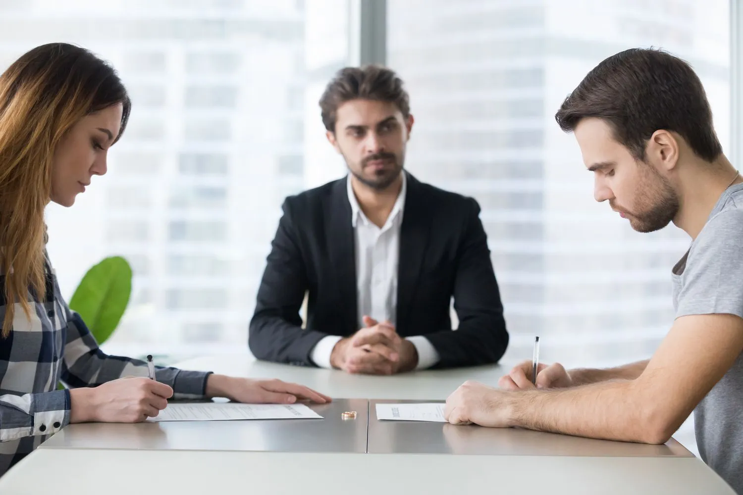 How EH Mediation Guides Couples Toward Fair and Balanced Outcomes Newton Abbot